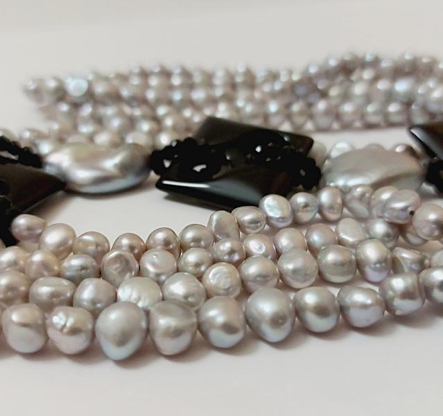 Collana di Perline grigie e Onice