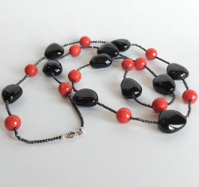 Collana di Ematite, Onice e Corallo Bambù