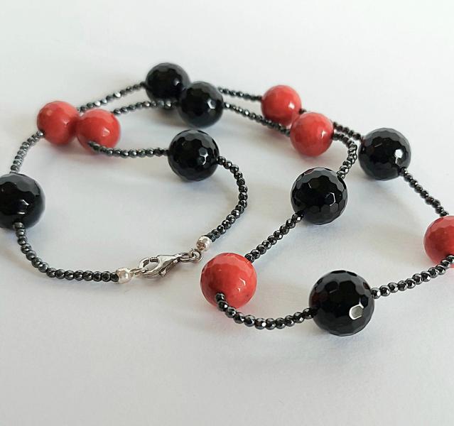 Collana di Ematite, Onice e Corallo Bambù
