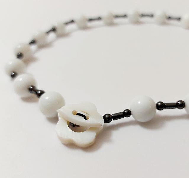 Collana in Agata bianca ed Ematite