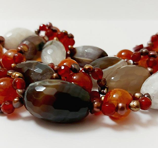Collana in Corniola ad incroci